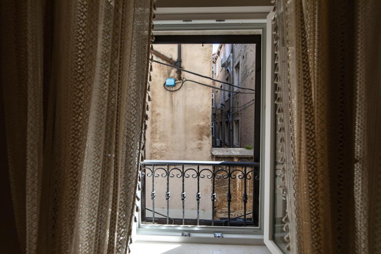 Stanley Helenski - Apartment In Old Town シベニク エクステリア 写真